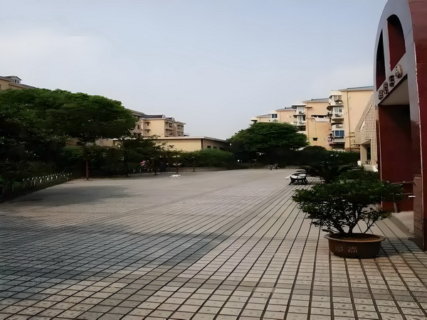 深圳积分入户能多次申请吗_预售惨淡人气暴跌谁也救不了“狂妄自大”的那英 途牛相关告诉记者人士